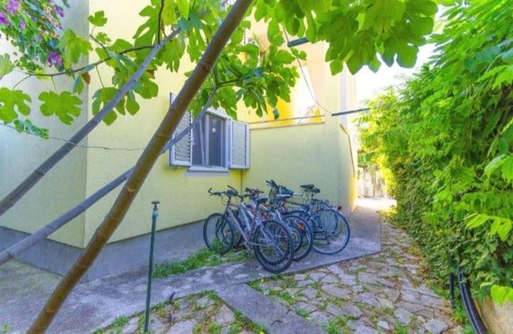 Apartments Petrovic Rogoznica  Bagian luar foto